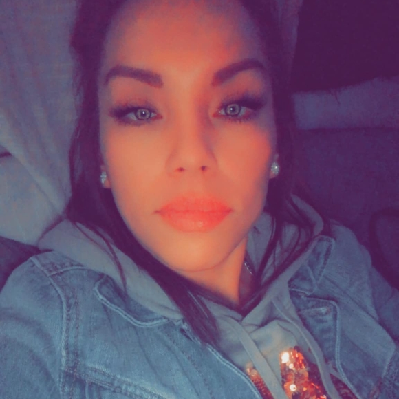 Meet your Posher, Lucy - Picture 1 of 1